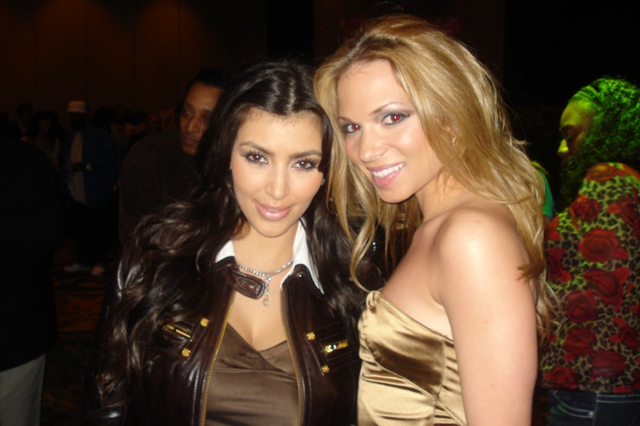 02_Kim_Kardashian__Chelsea_Dawn